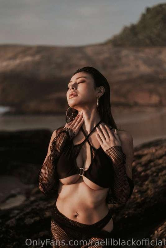 raelilblackofficial image #0