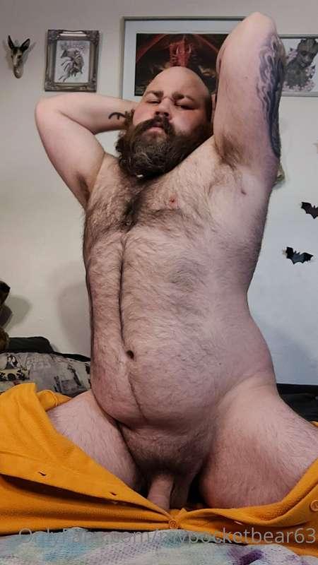 Come get me honey, daddy needs some love 🐻💕