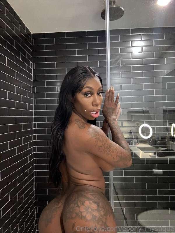 MYSTIQUE THE FREAK FRIDAY NIGHT LIVE SHOW! Let’s have a FUCK..