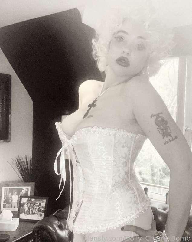 dolly_cherry_bomb image #1