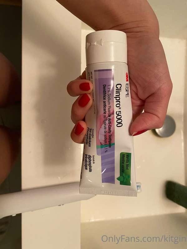 What kind of toothpaste do you use ? 🥰😍