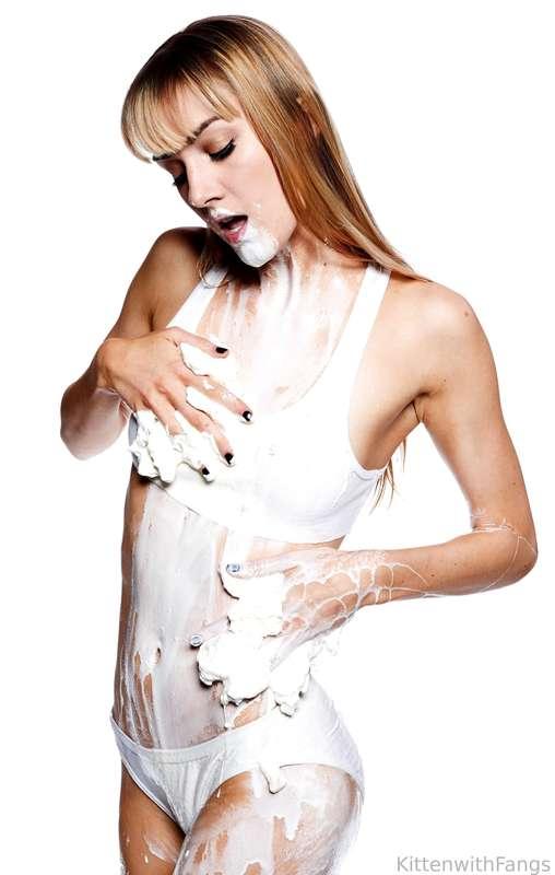 kittenwithfangs image #12
