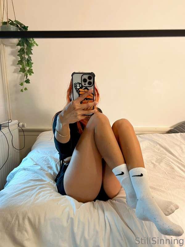 New room… hotter pics coming 😈❤️