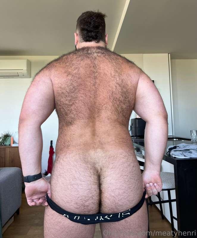 meatyhenri image #2