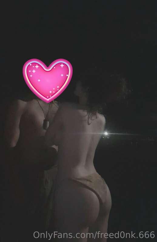 Wanna see me going for a  late night swim with some company ..