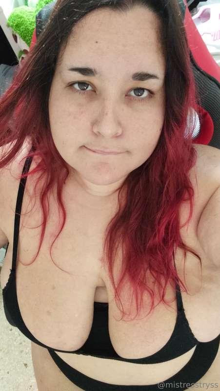 I dyed my hair to look pretty for you and I made some ahegao..