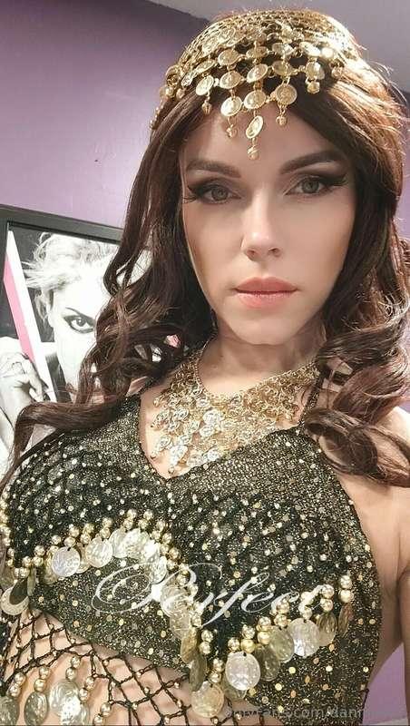 Bollywood themed event look ✨💛✨