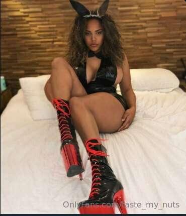 🌟 @FemdomFindom 🌟
🌟 @FemdomFindom 🌟 is 𝐲𝐨𝐮𝐫 𝐝𝐫𝐞𝐚𝐦 𝐆𝐨𝐝𝐝𝐞𝐬𝐬 😍
..