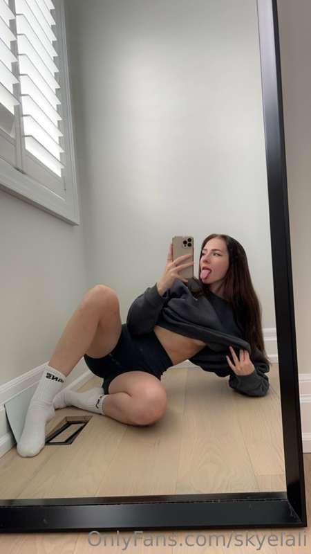do you wanna see me lick whipped cream off my 🍒 ??