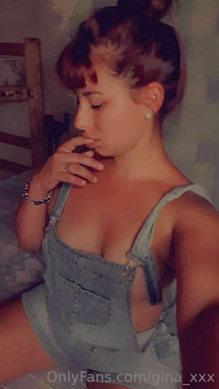 Hello my love! I am @diabla255 a Latin girl 🇦🇷  Subscribe to..