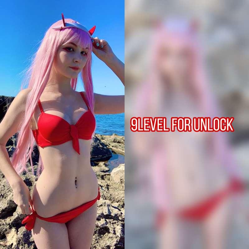 JULE REWARDS ZERO TWO AND KIANA KASLANA
