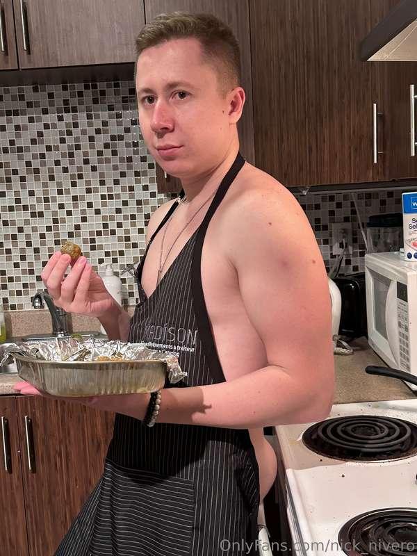 Cooking 🧑‍🍳 time 