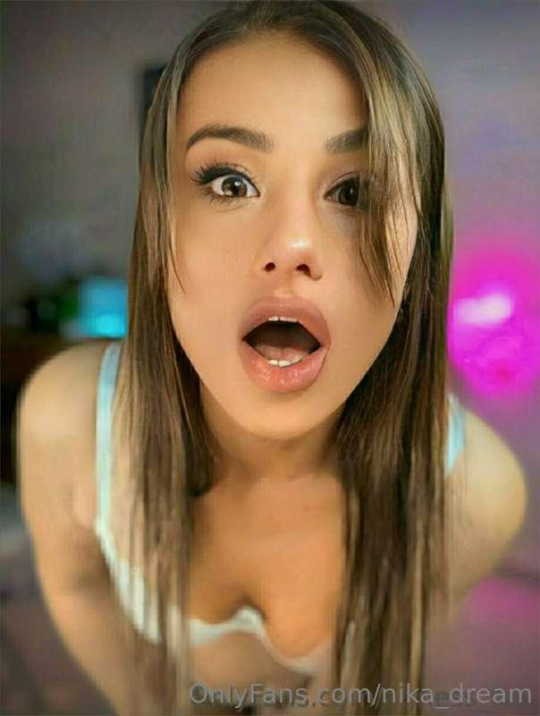🧡Free subscription @agness_fire💛
This sexy girl can't stay w..