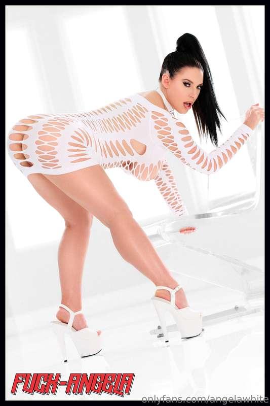 angelawhite image #0