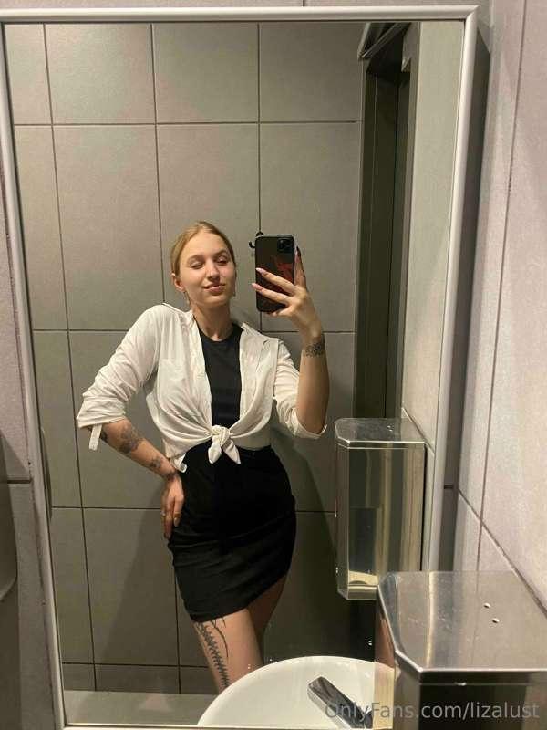 Hmm do you want me to be your secretary 🥰