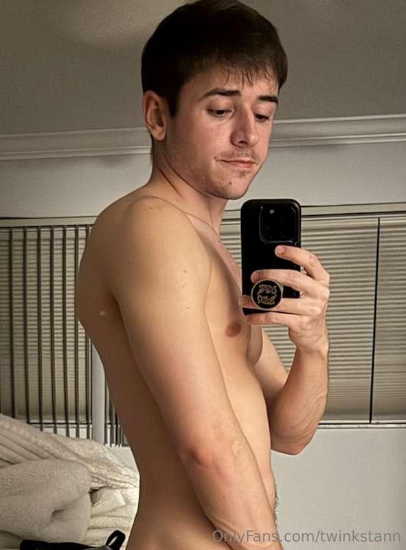 message me and lets get wild, happy memorial day 😈