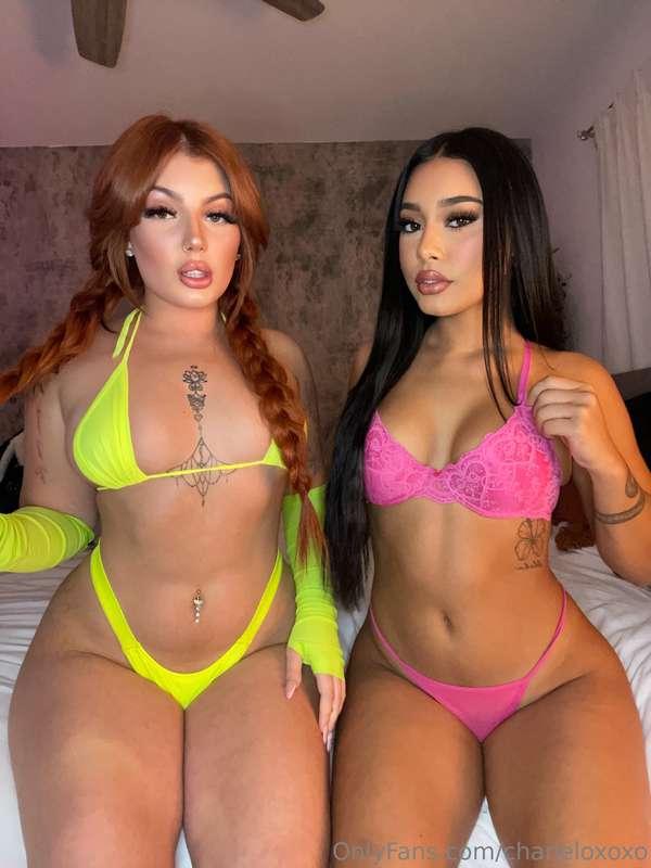 Girl on girl!! 😈😲 my best friends are a little more than my ..