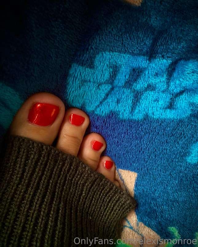 New toes for new sexy time📸
Did the hands too💦💦