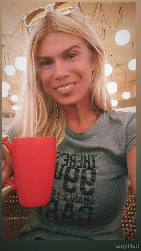 Been traveling this morning but finally got my coffee ☕️ Hi ..