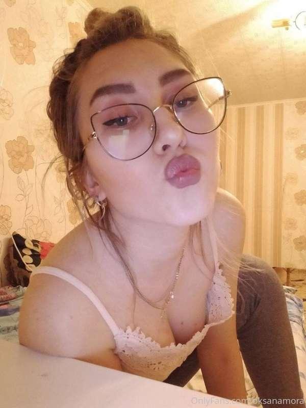 Can I be your sexy teacher?😏💦