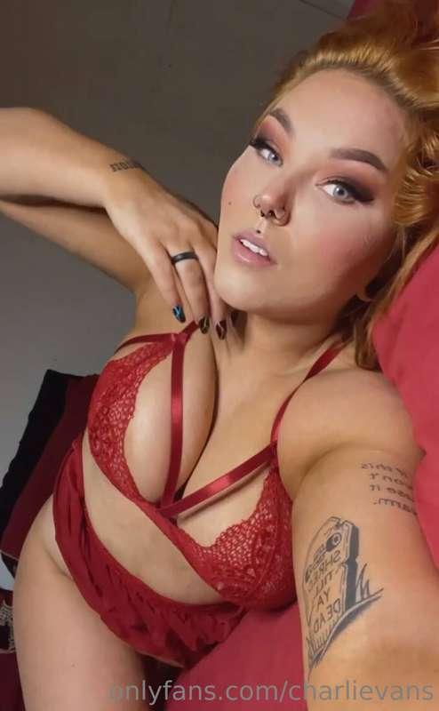 tip & dm me what you’d like to do with me in bed! 

every ti..