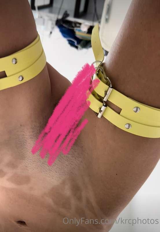 Full yellow bondage collection - all photos and video with 4..