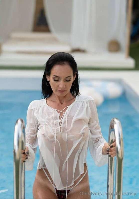 ## 𝐅𝐑𝐄𝐄 𝐒𝐔𝐁 @mariaforeverinyourheart## *****The hottest MILF..