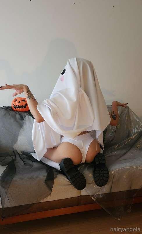 Trick or treat? 

I find it difficult for this ghost to scar..