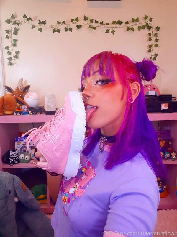 boot licker? of course not. shoe licker? yep.