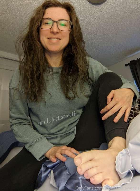 small.feet.sweetie image #3