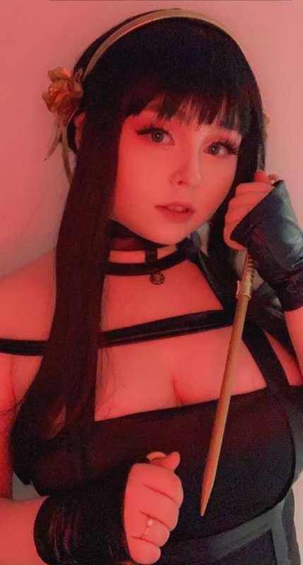 YOR cosplay (higher tiers +)
