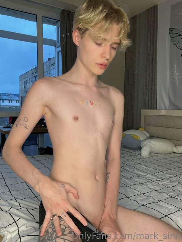 imagine to cum over my butt