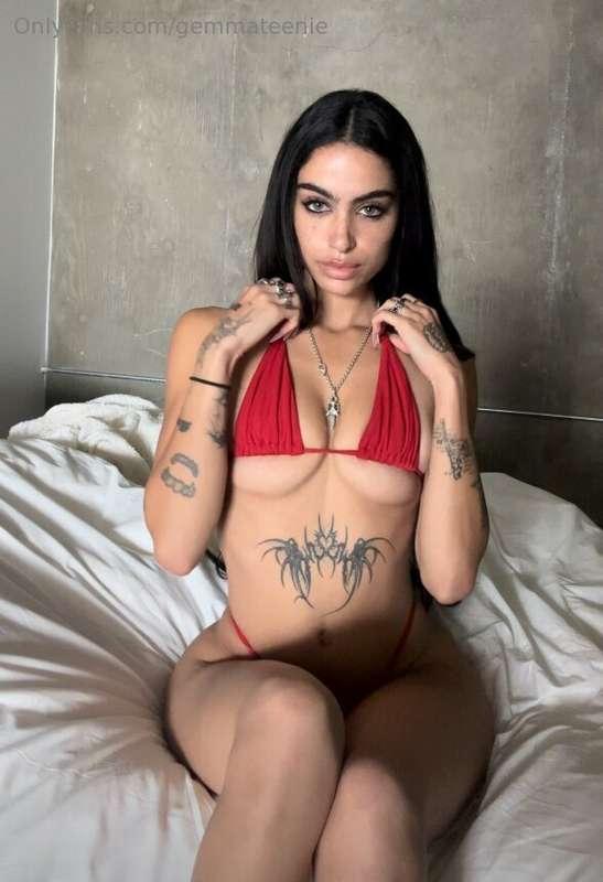 @thecaligirl my TIKTOK FAMOUS📲😍bestie has the tightest pussy..