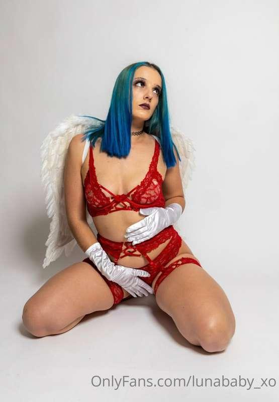 Cupid Vibes 🤤 …all I’m missing is my bow and arrow ❤️👼🏻💦 @no..
