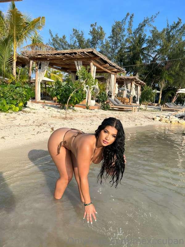 If you like what you see, let's chat 👀😏
