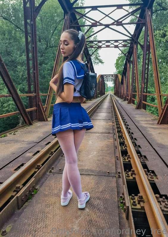 way to school 🎓🤩