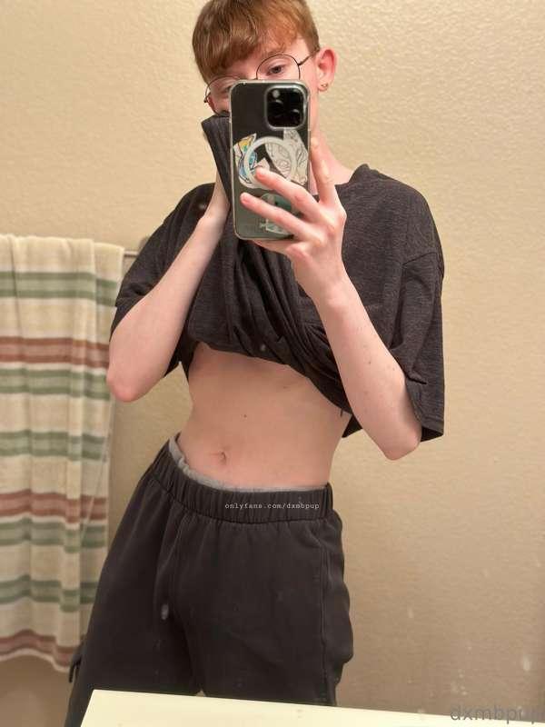 femboy tummy?