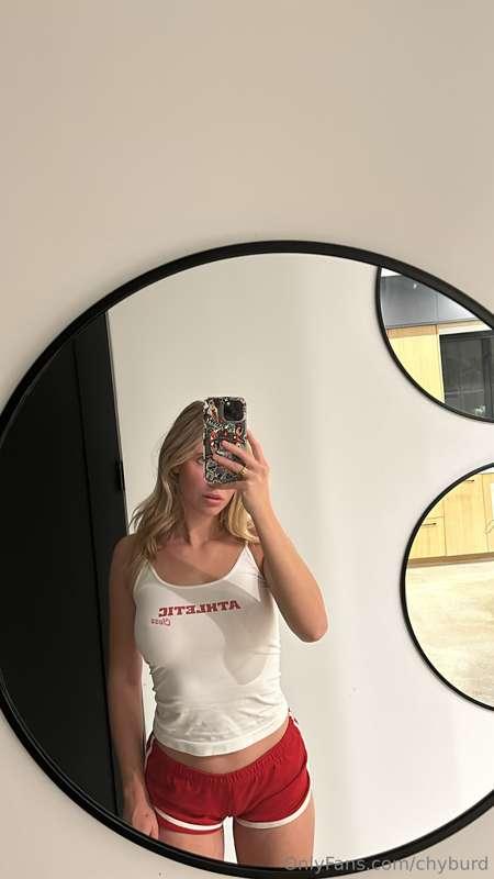 come say hi... i'm bored