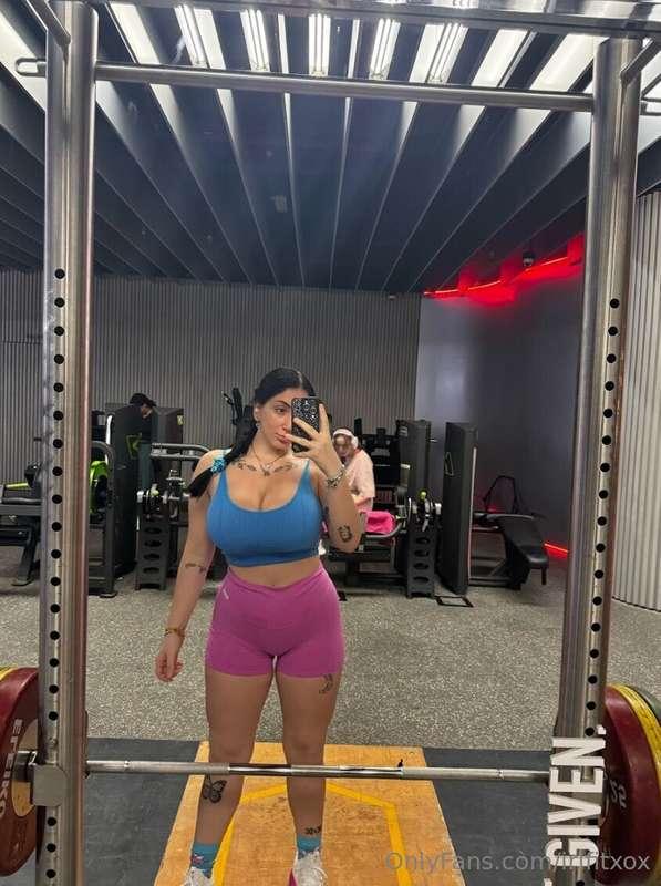 Do you even lift, or are you just here for the view? 😉