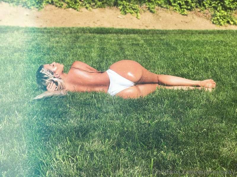 Sun kissed💋