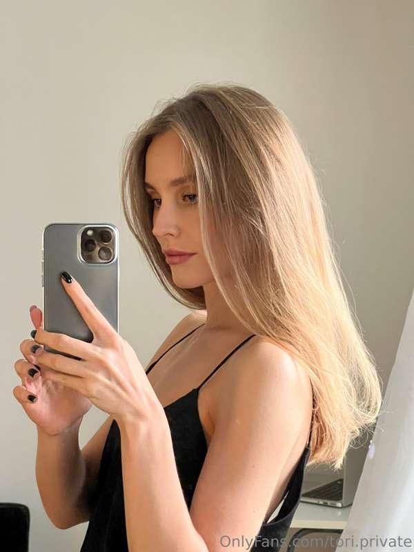 Hello 💋