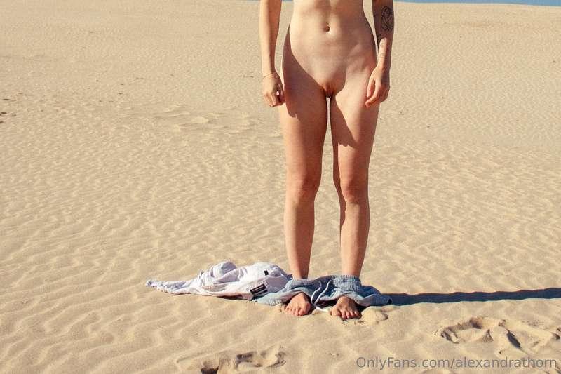 🥥🌴🌺🌅🌊Full set ---> https://onlyfans.com/missalexthorn