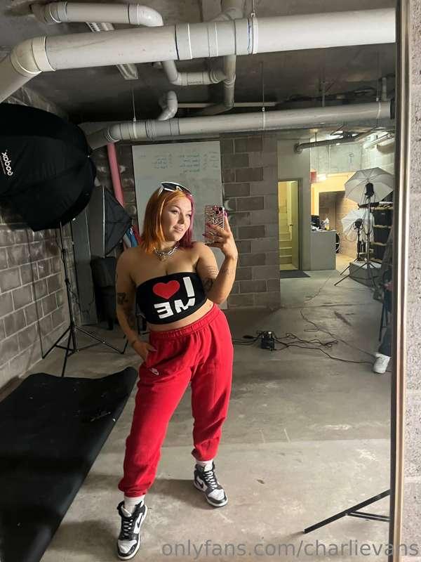 bts of my upcoming set 💋