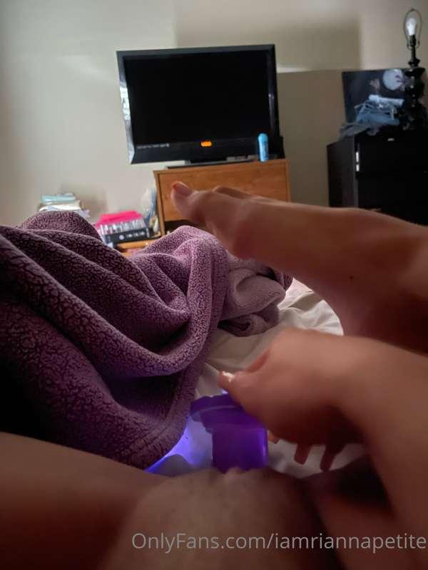 Goodmorning! Had a little self pleasure this morning! Wouldn..