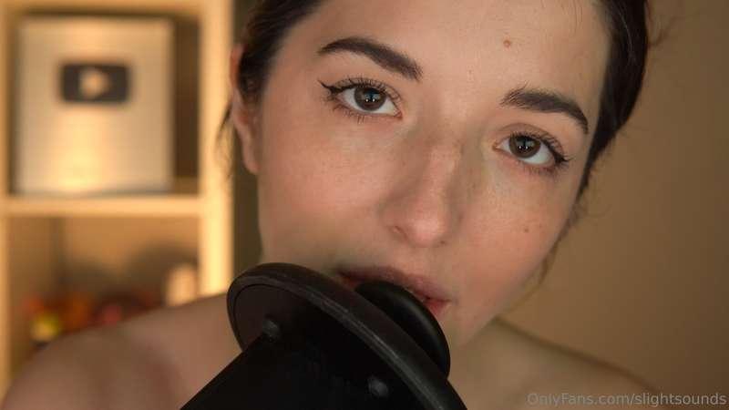 Don't get used to sexy ASMR content but you caught me in a g..
