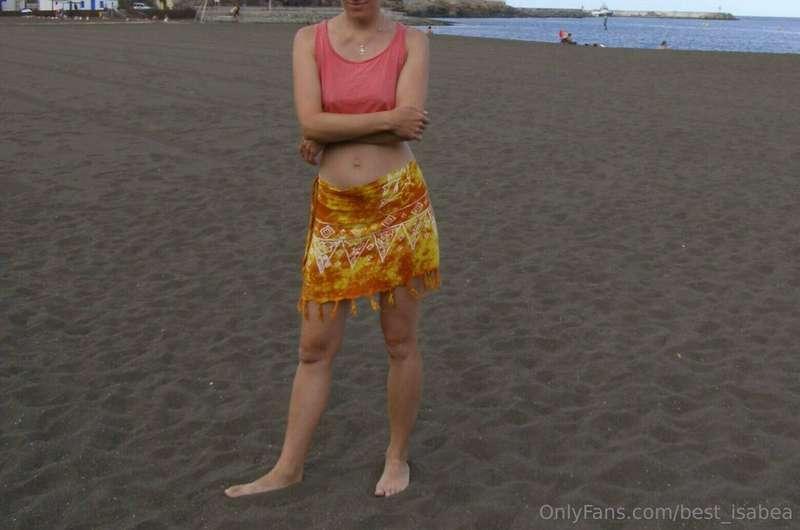 Evening is coming, the beach is empty, so what are we going ..