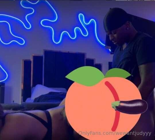 Started off sweet… ended with him stretching me out till i w..