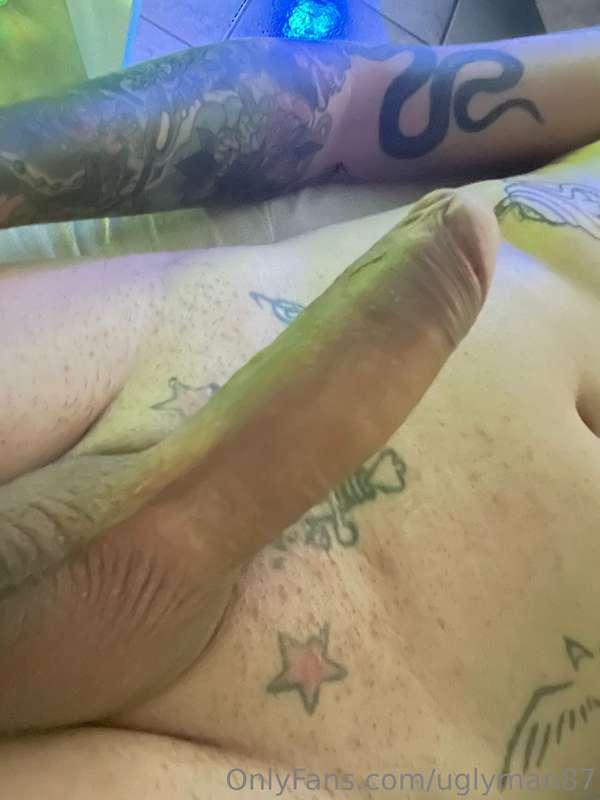 I woke up very hard….🍆🍆