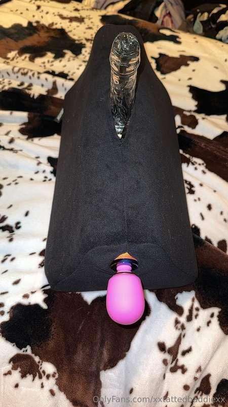 Dildo/wand stand 😊😋