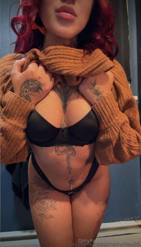 If you wanna see hot spicy Spanish girl I’m her🥵Add my accou..